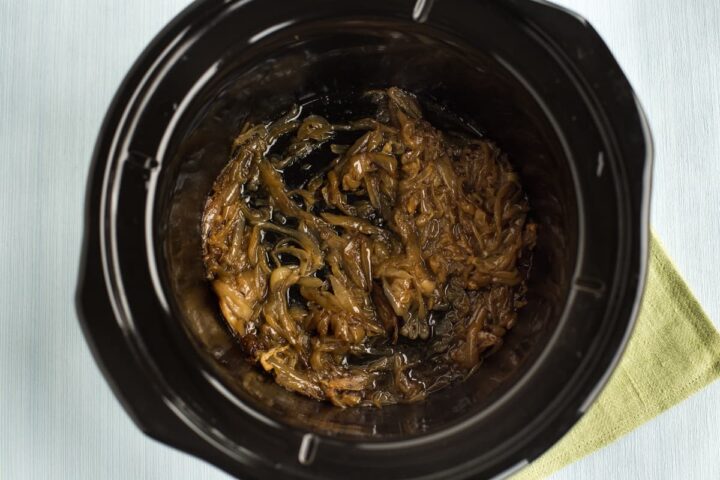 Slow Cooker Caramelised Onions - Easy Cheesy Vegetarian