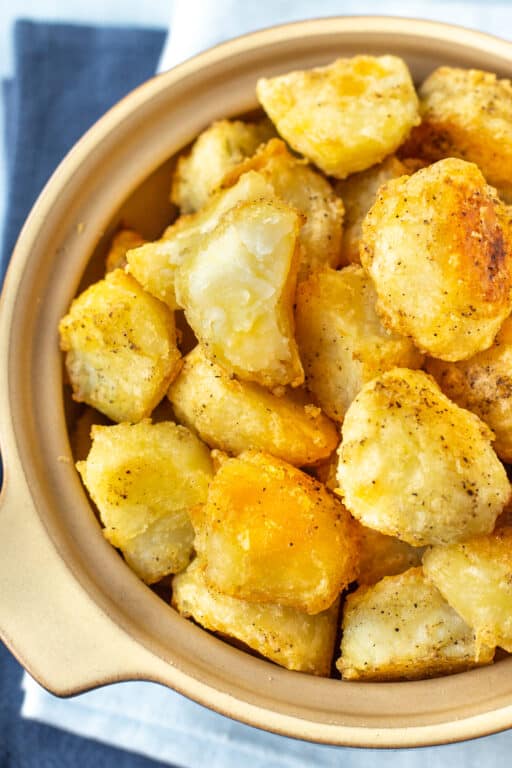 How To Make Perfect Roast Potatoes - Easy Cheesy Vegetarian