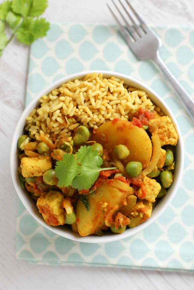 Simple Quorn, pea and potato curry - Easy Cheesy Vegetarian