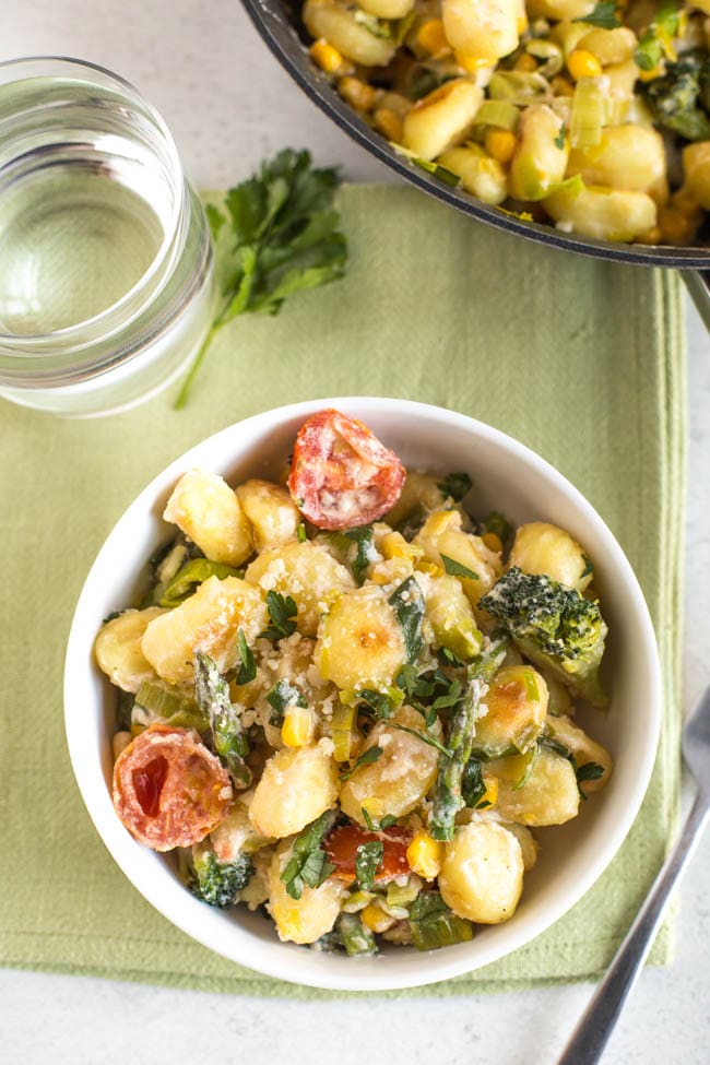 Creamy gnocchi primavera - Easy Cheesy Vegetarian