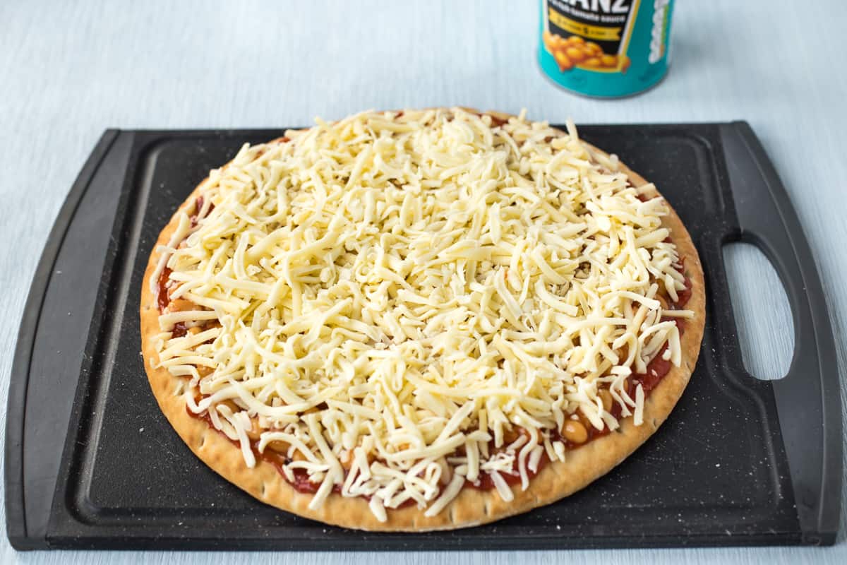 Baked Bean Pizza Easy Cheesy Vegetarian